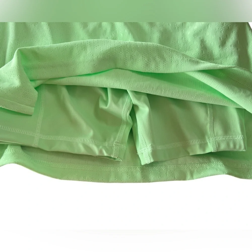 NWT Nike Women’s Dri-FIT Golf Skirt Skort in Neon Green in size XS